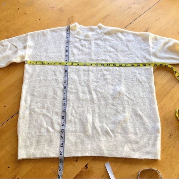 BP. Cozy Sweater Size Medium - Picture 8 of 12